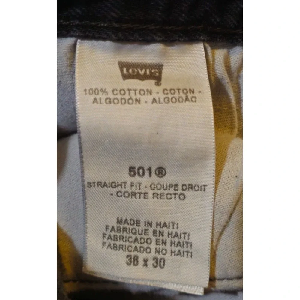 VTG Levi Jeans Mens 36x30 Black Denim Button Fly 501 Red Tab Weathering‎
